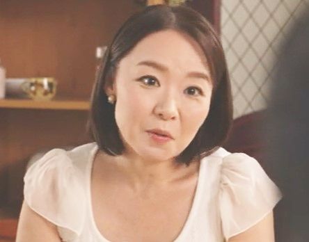 ！！「母さん、妻にはナイショだよ！！」母が一人で暮らす実家に嫁と帰省したら母親が女になって息子と中出しで欲求不満おマンコを慰める