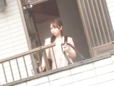 ♡帰宅した人妻宅に窓から侵入して媚薬まみれのチンポレイプ※理性崩壊して白目剥いちゃう完熟マンコの奥様に中だし…