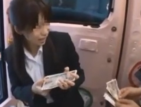 ♥「えっ…♥」就活中の女子大生はストレスでお金見せたらチンポ咥えちゃった…H大好きだから