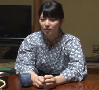 ！もう無理ゴメンFuckingするよ…！出張先の相部屋で浴衣が開けて寝ちゃった同僚のSuper breastsおっぱいが丸見えに…